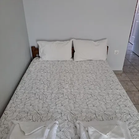 Kiki's Place Aparthotel