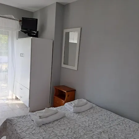 Apart-hotel Kiki's Place Nikiti (Sithonia)