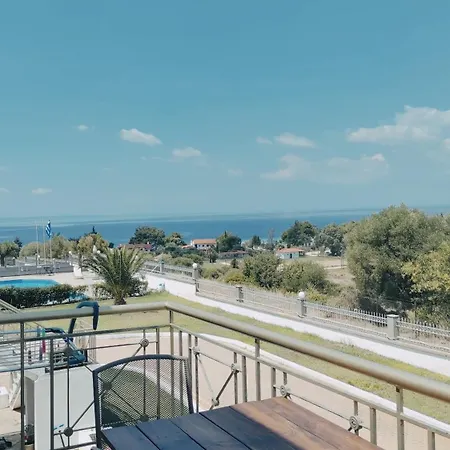 Kiki's Place 4*