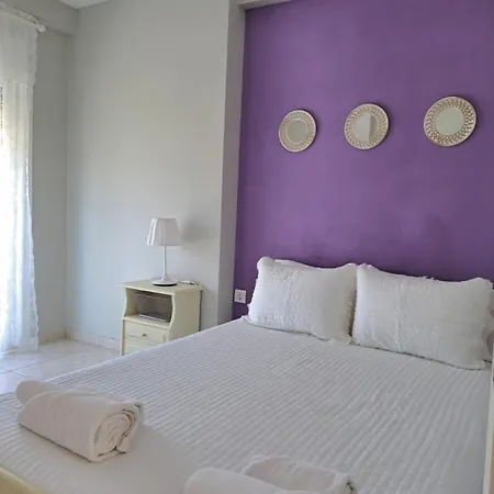 Kiki's Place 4*