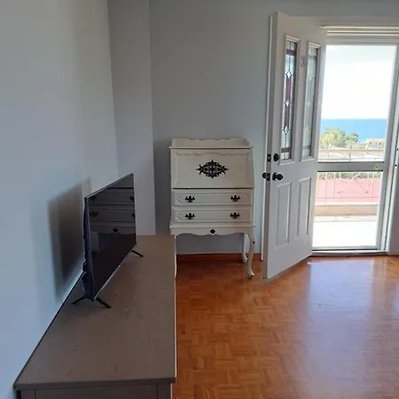 Kiki's Place 4*