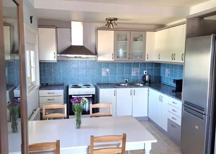 Apartahotel Kiki's Place 4*