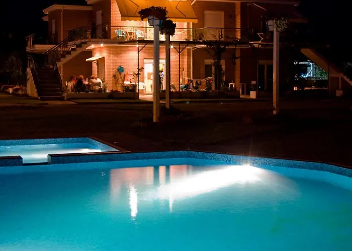 Kiki's Place Apartahotel Nikiti (Sithonia)