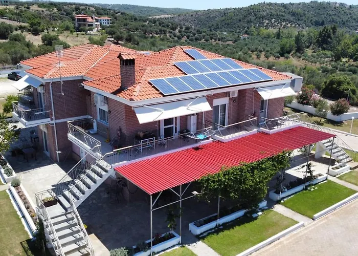 Apartahotel Kiki's Place 4*