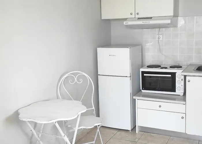 Kiki's Place Apartahotel