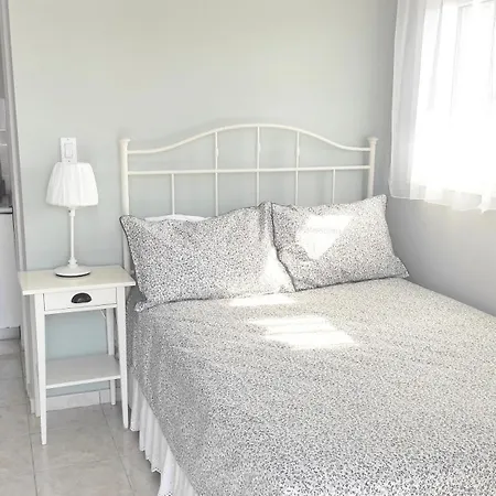 Kiki's Place מלון דירות