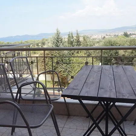 Kiki's Place מלון דירות ניקיטי