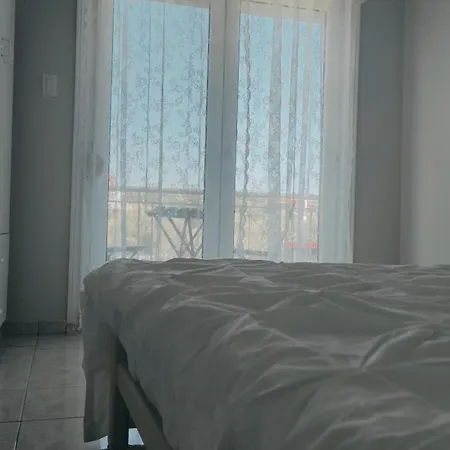 Kiki's Place ניקיטי